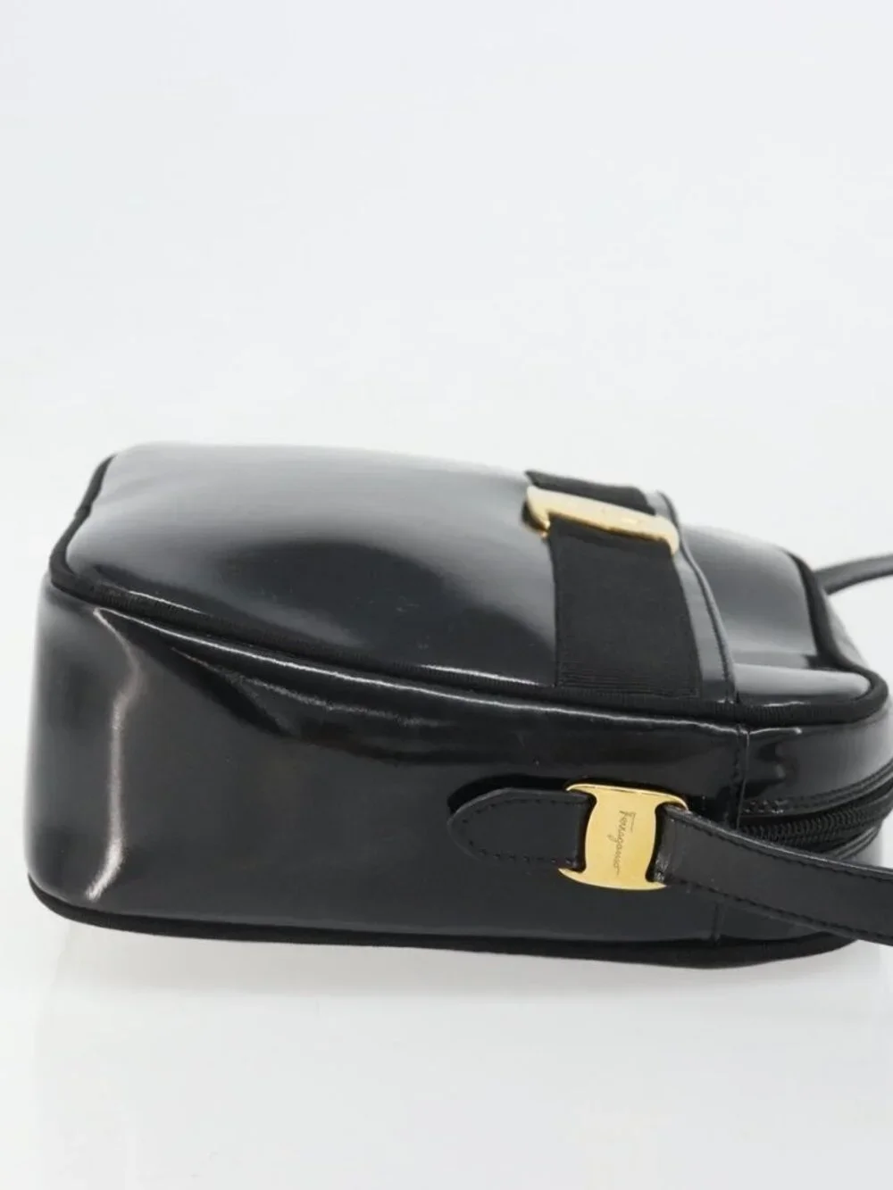 Salvatore Ferragamo Shoulder Bag Patent Leather Black Gold Auth BA13465